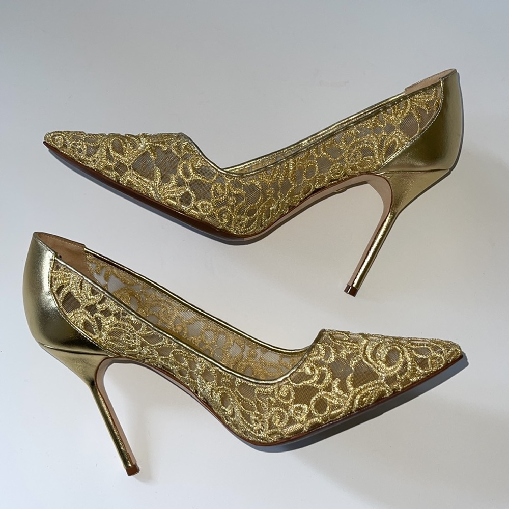 Gold Lace Macramé Pointed Toe Pumps 38